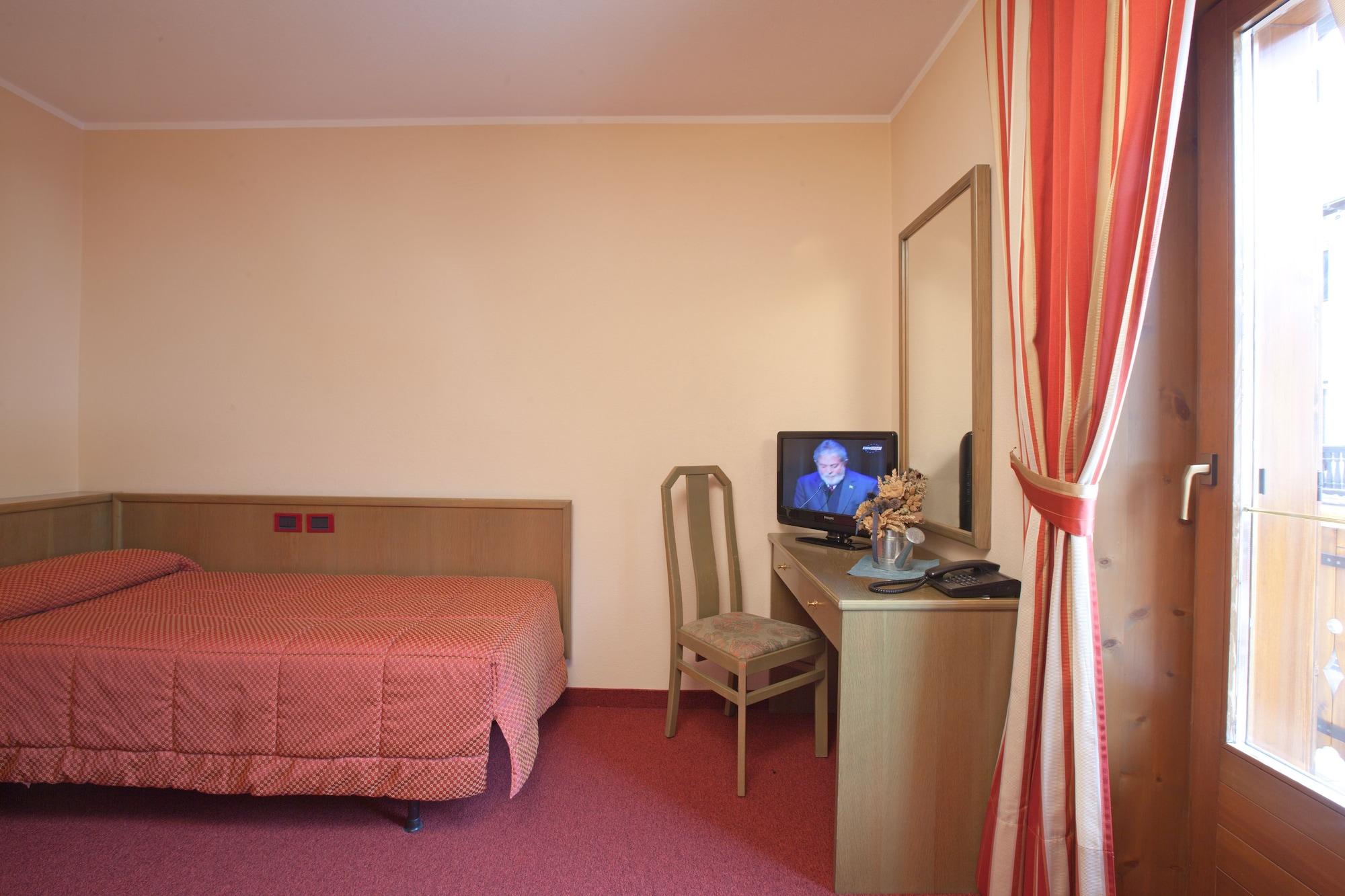 Hotel Krone Livigno Zewnętrze zdjęcie